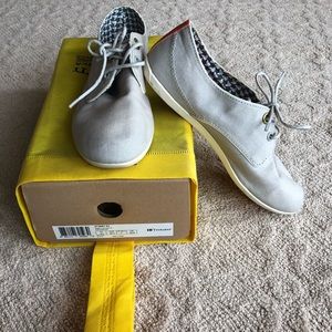 Tretorn sneakers gently worn